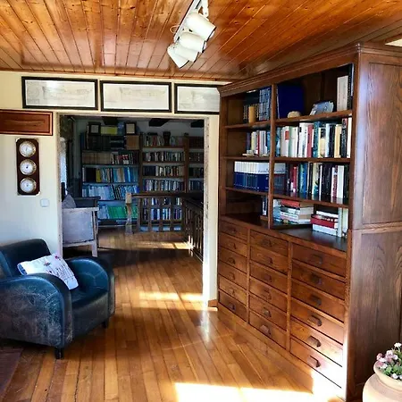 Holiday home Os Carris