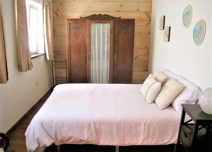 Holiday home Os Carris