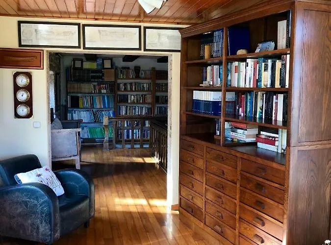 Holiday home Os Carris